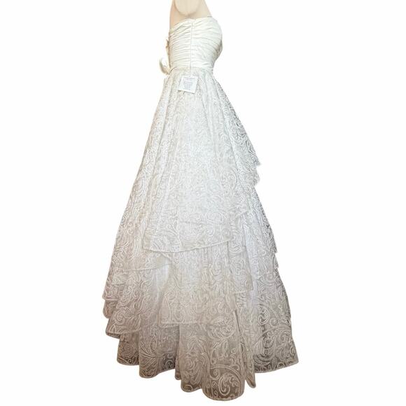 Colors Dress Collection 1594 Ivory Strapless Lace Formal Ballgown Women Size 2 - Picture 4 of 7